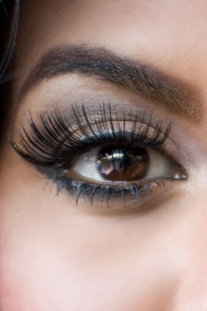 Eyebrow Threading, Waxing & Make-Up Photo